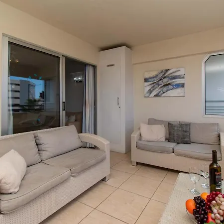 Santa Maria 105 - Two Bed With Sea Views 公寓 *