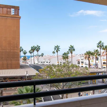 Santa Maria 105 - Two Bed With Sea Views * 阿德耶