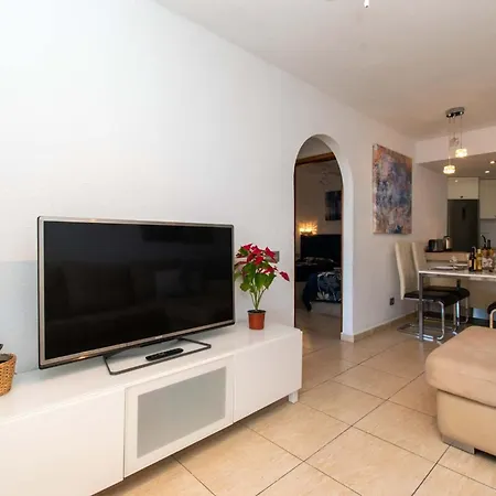 公寓 Santa Maria 105 - Two Bed With Sea Views 阿德耶