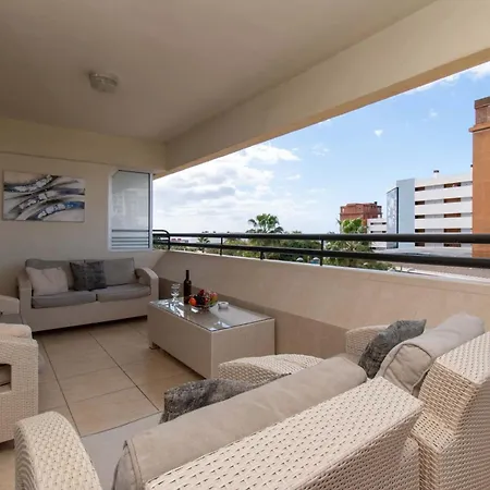 Santa Maria 105 - Two Bed With Sea Views 公寓 阿德耶