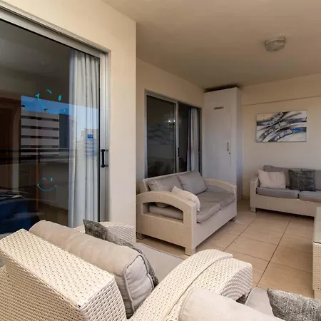 Santa Maria 105 - Two Bed With Sea Views